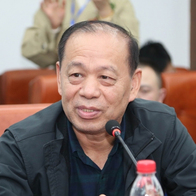 郭振河-中國人民解放軍中部戰(zhàn)區(qū)總醫(yī)院原骨科主任、主任醫(yī)師