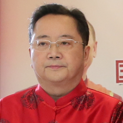 但漢雄-湖北中醫(yī)藥大學(xué)藥學(xué)院副院長(zhǎng)、主任藥師